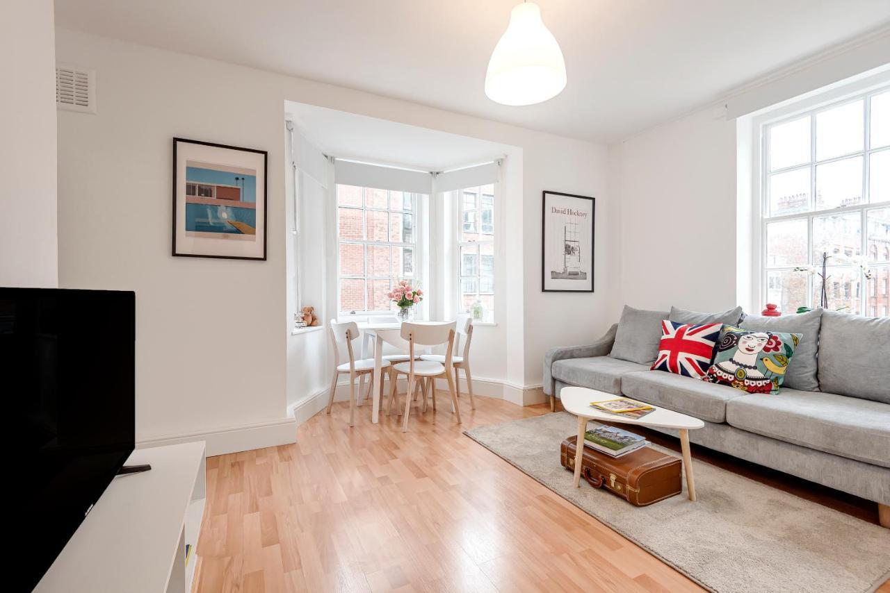 Modern One Bedroom Victoria Apartment London Exterior foto
